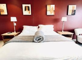 Exquisite Villa at Pinnacle, hotel in Mossel Bay