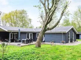 6 person holiday home in Vesløs-By Traum