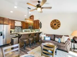 Tranquil Lake Almanor Getaway with Grill!