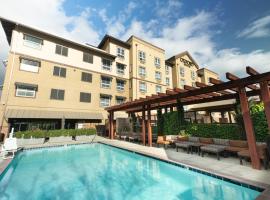 Oxford Suites Paso Robles, готель у місті Пасо-Роблес