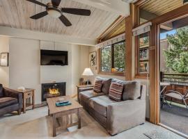 Laurelwood Condominiums 412, vacation home in Snowmass Village