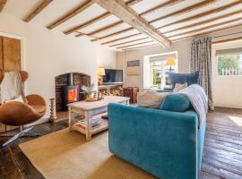 Orchard Cottage, pet-friendly hotel in Ringstead