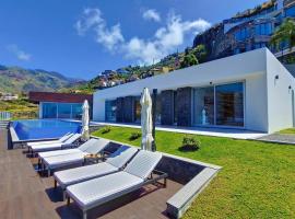 Villa Blue Horizon by LovelyStay, hotel ieftin din Tábua