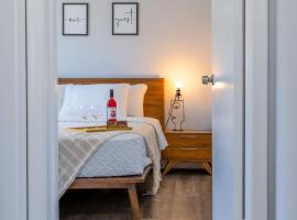 Cozy AirportHouse 5 min del aeropuerto WiFi parking privado, hotel v destinaci Dania Beach