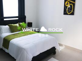 The White Rock Hotel B&B, B&B/chambre d'hôtes à Los Conucos