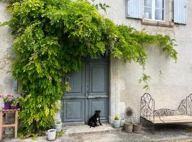 Le Loriot, bed and breakfast v destinaci Champagne-et-Fontaine