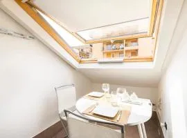 La Mansarda al mare Centro storico di Loano con GARAGE