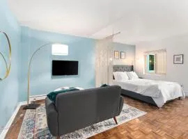 Studio in the Heart of Seattle - Fast Wi-Fi & AC