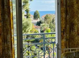 Diamante Quiet Apartment with Balcony near the Sea Bordighera
