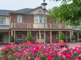 Williamsburg Lodge, Autograph Collection