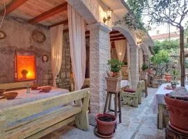 Best Location Old Town Budva Rooms