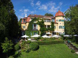 Hotel Seeschlößl Velden, four-star hotel in Velden am Wörthersee