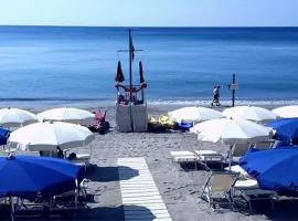 Savona Casa Vacanze vicino Mare 3 minuti WIFI
