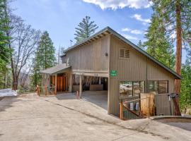 Falcons Nest (Downstairs), Hotel in Yosemite West