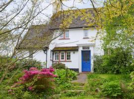 Green Hedges, pet-friendly hotel in Budleigh Salterton