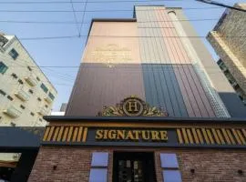 Hotel Signature