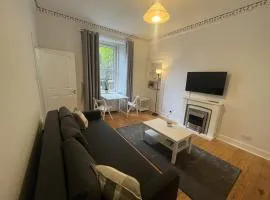 The Leith Walk Flat (just off)