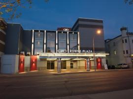 Crowne Plaza Kitchener-Waterloo, an IHG Hotel: Kitchener şehrinde bir otel