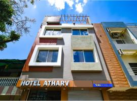FabHotel Atharv, hotel near Rajwada Palace, Indore