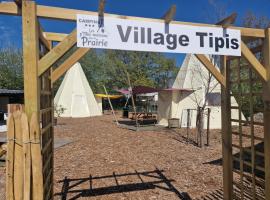 Tipi Les P'tites Maisons dans la Prairie, campsite in Sallertaine