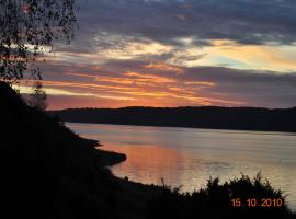 Norsk Bjlkehus Med Fjordudsigt โรงแรมในโฮโบร