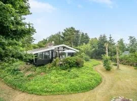 Cozy Home In Ebeltoft With Sauna