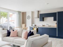 Modern 2 bed, cliff top & parking, F6, apartman Southbourne-ben