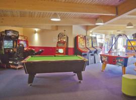 Sunbeach Holiday Park, hotel with pools in Llwyngwril