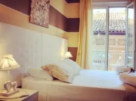 La Casetta di Lina Rooms and Apartments