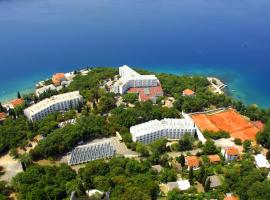 Depadansa Marina & Primorka, hotel Omišaljban