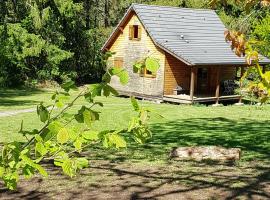 Gîte Chalet Morvan Bourgogne, hotel in Corancy