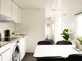 Container Rental - 3BR, hotel v destinaci Strendur