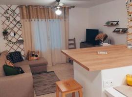 Maison de village type 2, hotel en Sainte-Croix-du-Verdon