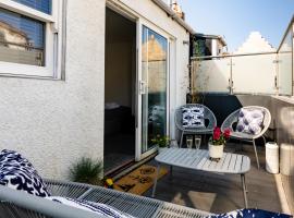 Tucked Away - Seaside Home in Anstruther Sleeps 6, hotell i Anstruther