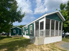 Jellystone Park at Delaware Beaches, vacation home in Milford