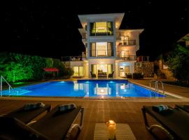 Villa Fortuna Oludeniz , 5 Bedroom, Large Swimming Pool, Modern Design, vila di Oludeniz