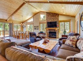 Elegant and Luxury Big Bear Cabin - Walk to the Lake, luxury hotel in Big Bear Lake