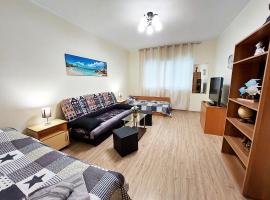 Апартамент за гости, ж.к. Зорница , бл.9, hotel econômico em Burgas