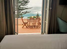 Garden's Nest - North Villa, ξενοδοχείο σε Conceição