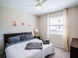 Relaxed King bed with Full kitchen & Pool #1614, apartma v mestu Fort Myers