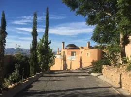 Casa de la Roca - A Beautiful 2 Bed/2 Bath Detached Villa