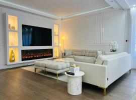 Superbe maison avec jardin, hotel in Ris-Orangis