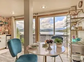 Lakefront Honeymoon Bay Studio Cottage
