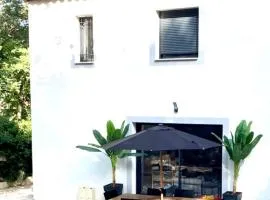 Maison/jacuzzi à 5 min de la mer