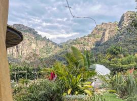 Casa IxeYolo, homestay in Amatlán