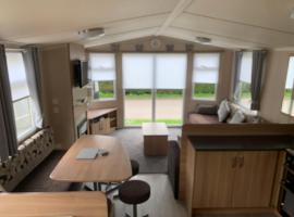 136 Beech at Flamingo Land, glamping site in Malton