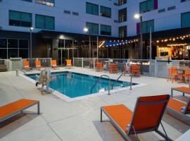 Aloft by Marriott Charlotte Airport، فندق في تشارلوت