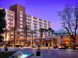 Los Angeles Marriott Burbank Airport, hotel with jacuzzis in Burbank