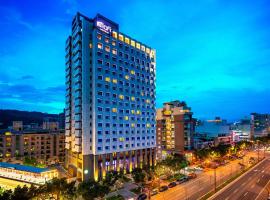 Aloft Taipei Beitou, hotel near MRT Guandu Station, Taipei