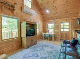 Cozy Blue Ridge Cabin Rental with On-Site Stream!, hotel in Sparta